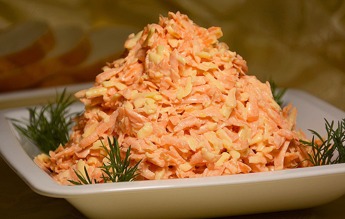 salat-ryzhik-gotov